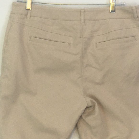Chico's Women's Khaki So Slimming Crop Pants, size 1, 32 waist - Picture 6 of 9